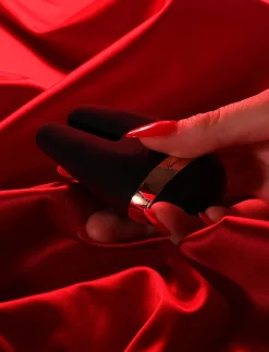 Venus Black